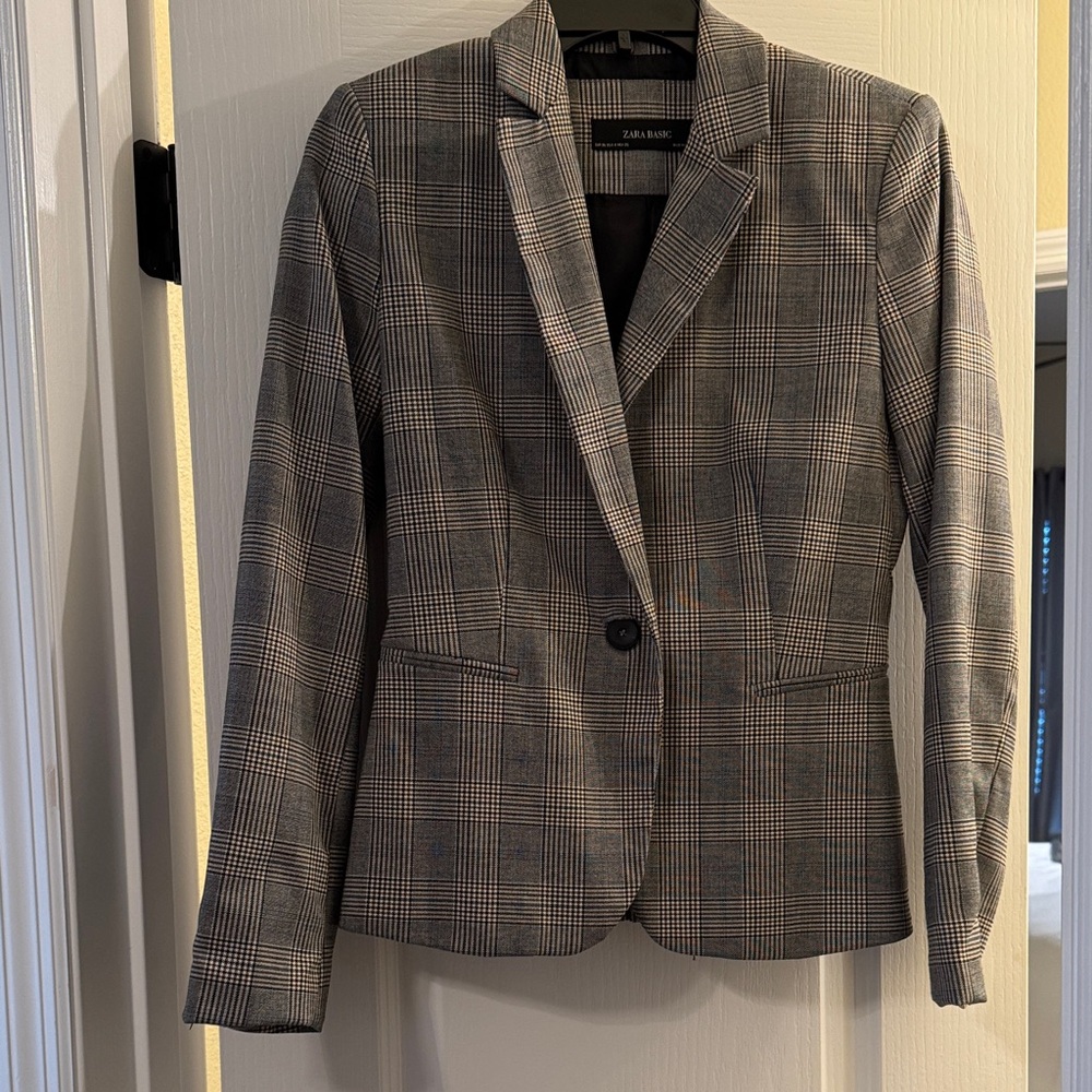 Zara Black and Tan Plaid Blazer